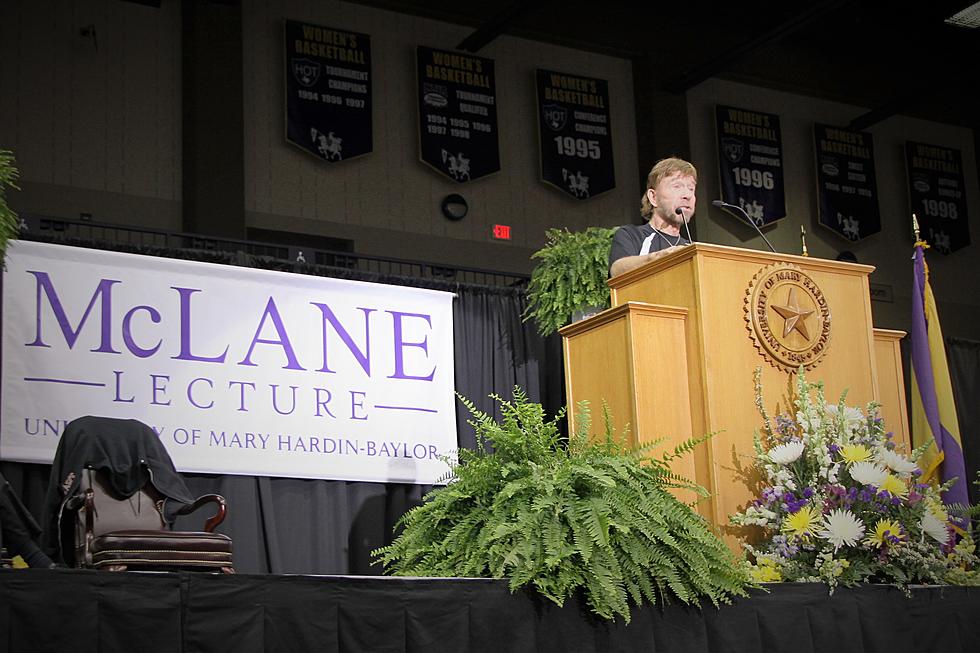 Walker, Texas Ranger Speaks to Students at UMHB