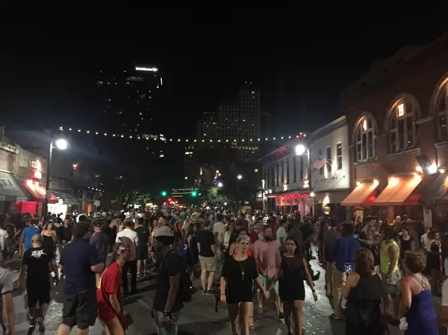 Austin Pokemon Bar Crawl Attracts Over 2,400 Central Texas Trainers