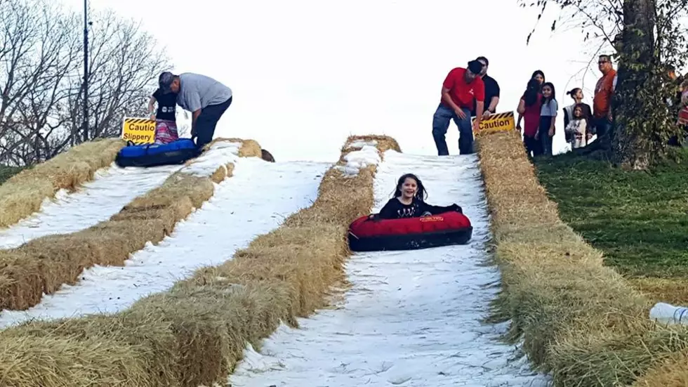 Temple Celebrates Its First Bend o’ the River Christmas [PHOTOS]