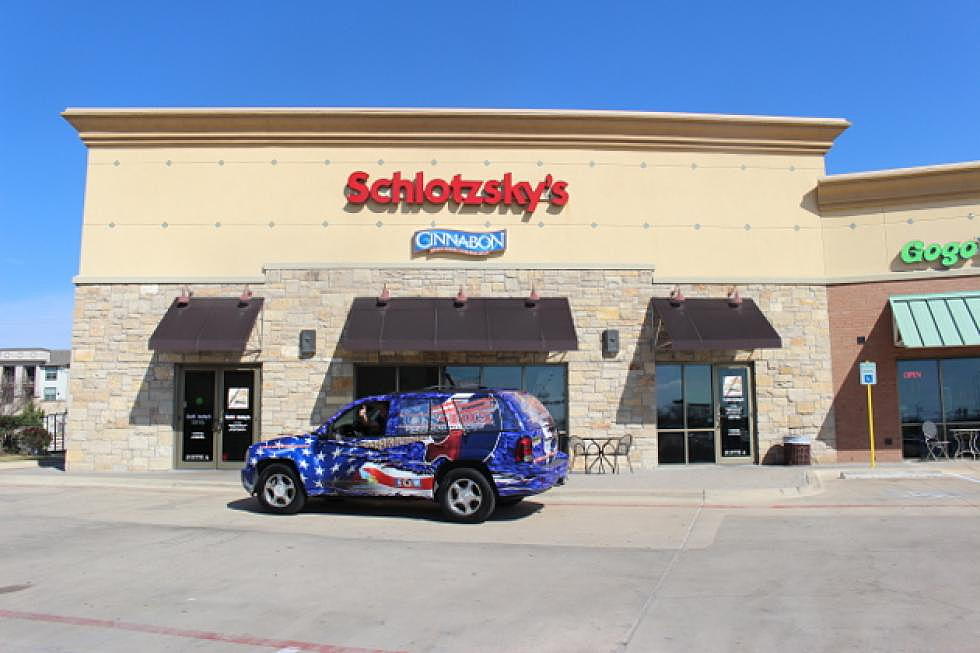 Darnall Medical Staff In Killeen Scores Lunch From Schlotzsky’s
