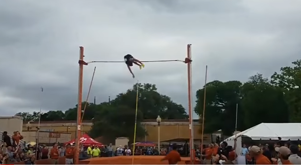 New World Jr Record Set in Pole Vault at Texas Relays in Austin [Video]