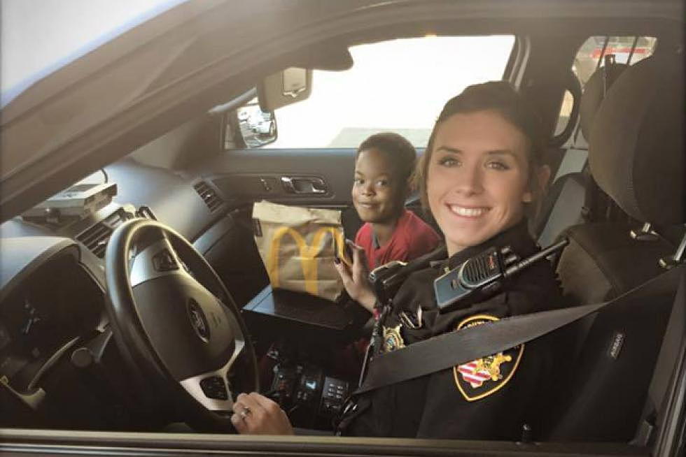 Sheriff’s Deput Shares Breakfast, Ride to School with Student