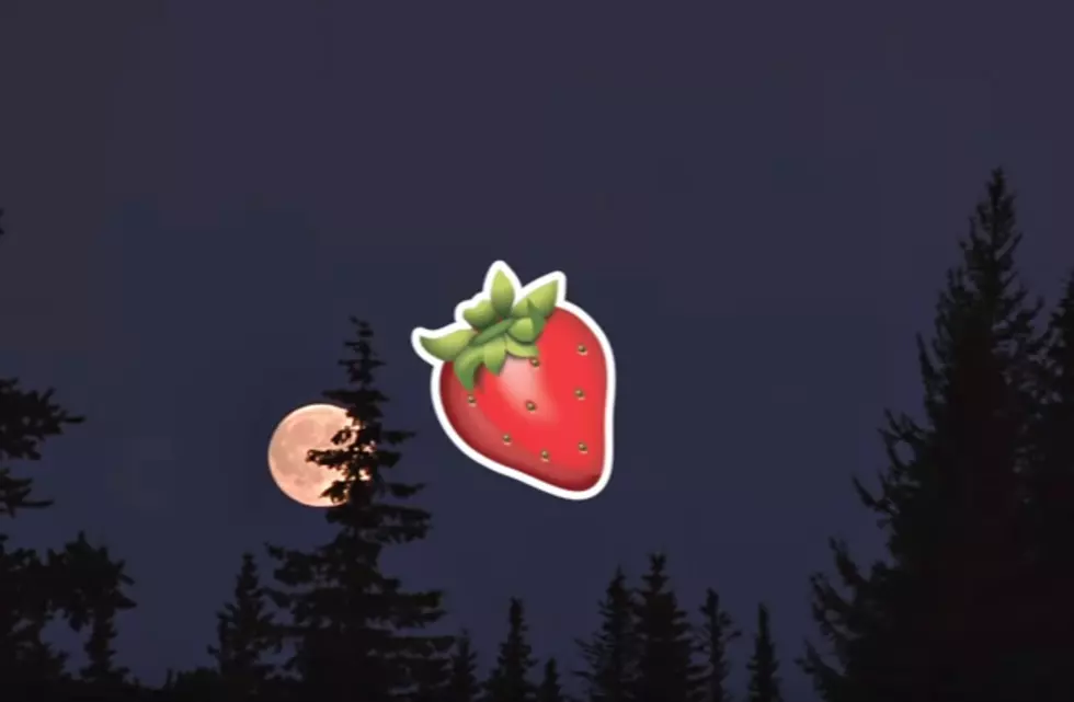 Look Up to Find a Texas Strawberry Treat Tonight