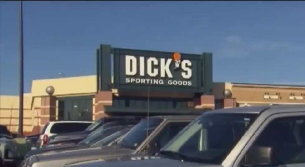 Dick’s Sporting Goods Halts Sale of Assault Style Rifles
