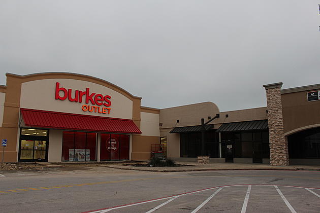 Burkes Outlet Grand Opening in Temple April 6