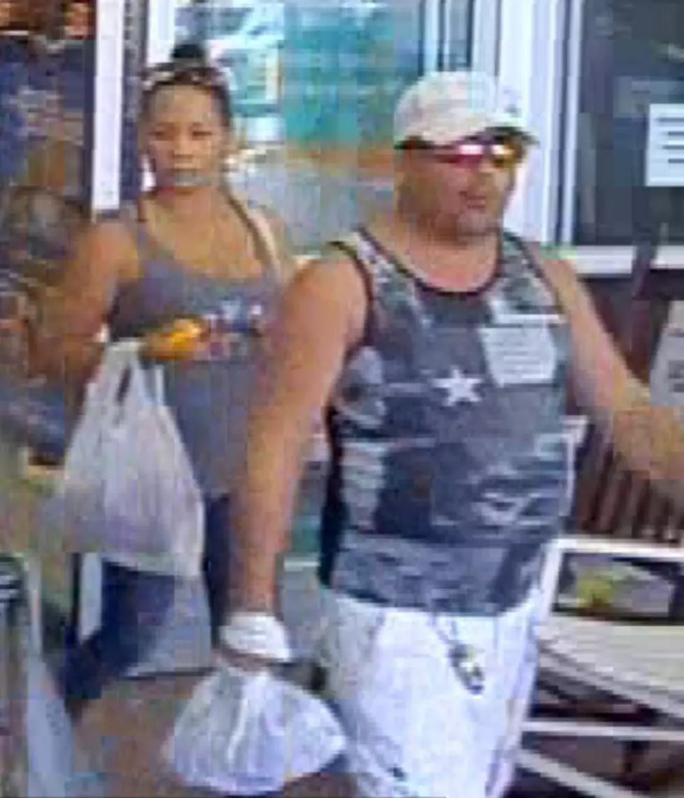 Copperas Cove Police Need Help Identifying a Pair of Fraud Suspects