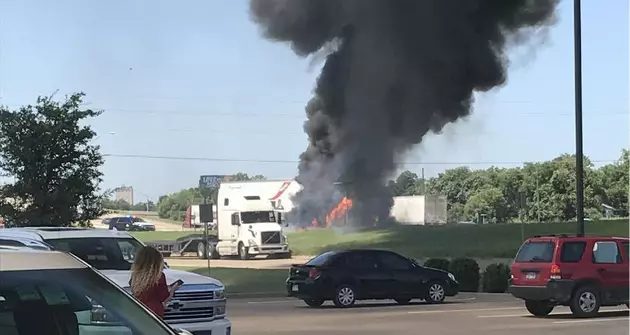 18 Wheeler Up In Blazes on Interstate 35 North