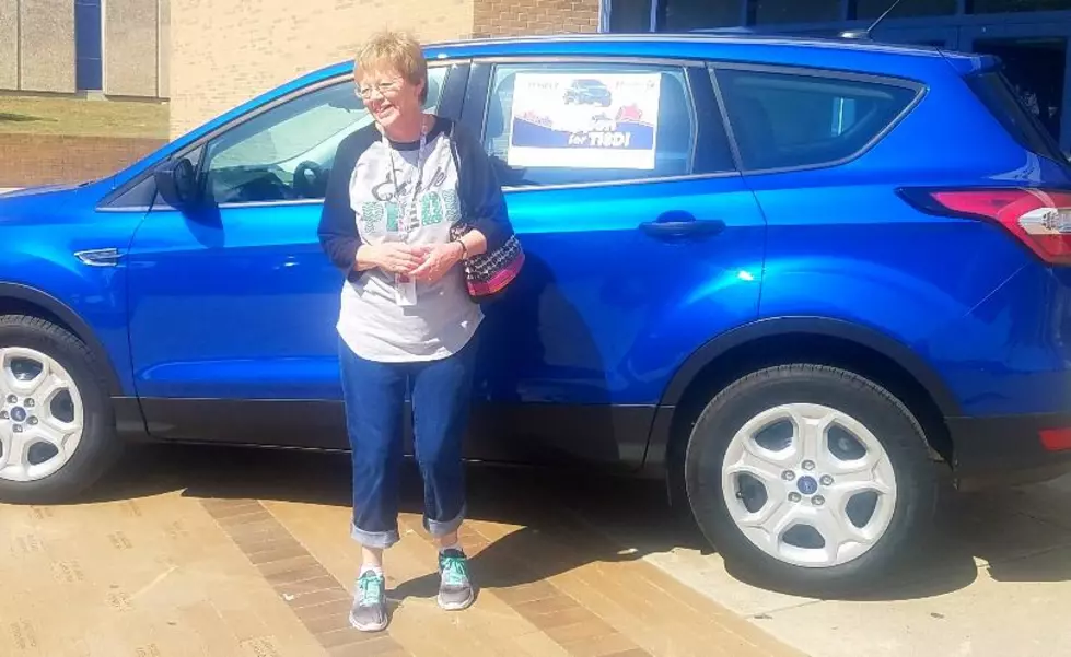 Temple Teacher Awarded New Car for Attendance Record