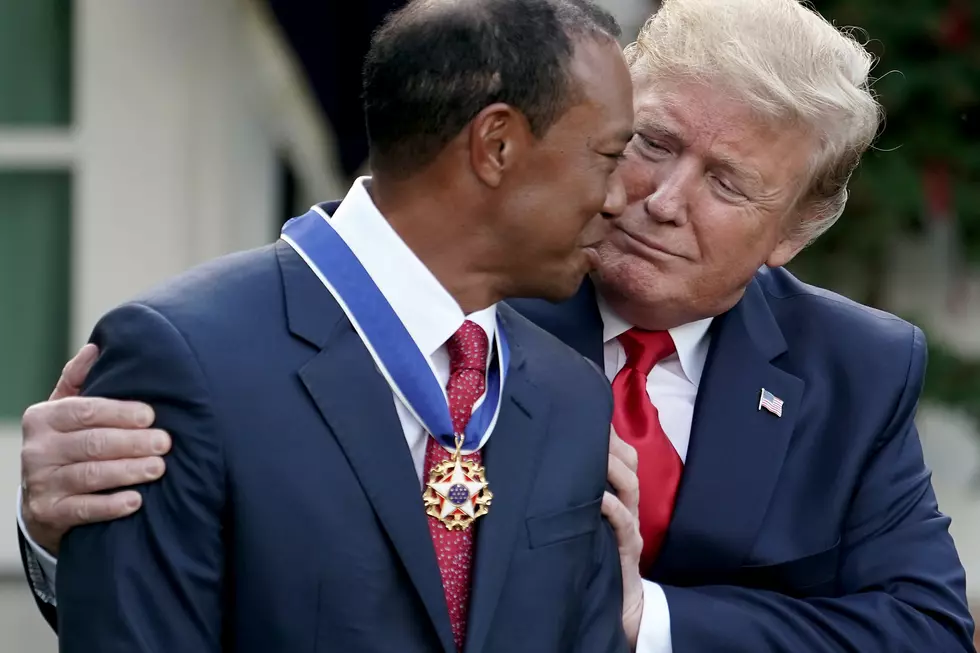 Trump Awards Medal to Tiger Woods, Calls Him ‘True Legend’
