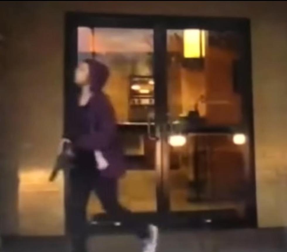 SCARY AF: Watch A Woman With A Gun Attempt To Enter Killeen, Texas Taco Bell [VIDEO]