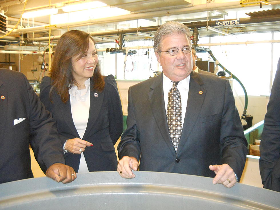 UMass President Visits SMAST In New Bedford