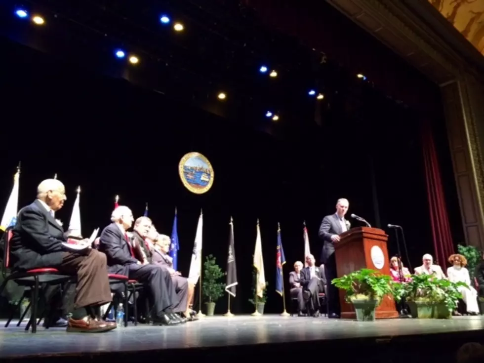 Mitchell's Inaugural Address Highlights Need For School Reform