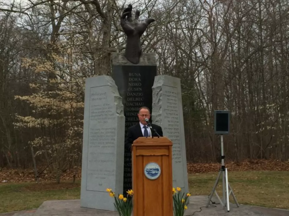City Remembers Holocaust Survivors, Liberators During Annual Service