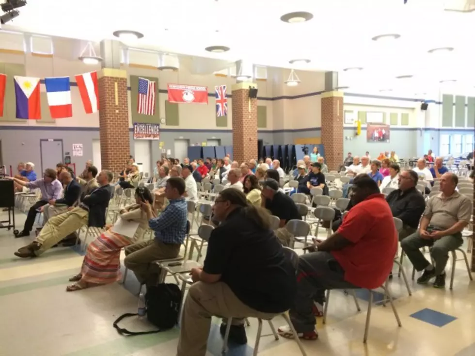 Final Casino Forum Draws Crowd Of Support