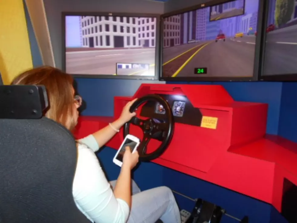 Mobile Classroom Offers Lessons On Distracted Driving