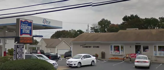 Somerset Country Store Robbed At Gunpoint