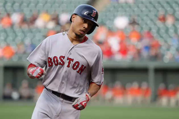 Betts Gaining Ground in All-Star Balloting