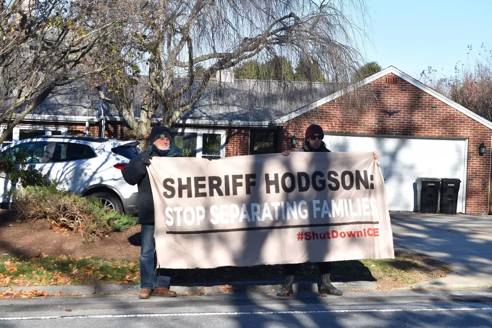 Protesters Demonstrate at Hodgson's House