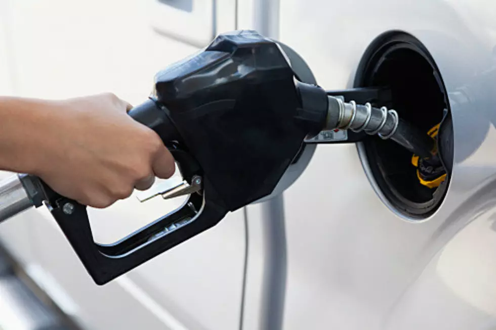Mass. Gas Prices Rise Slightly as National Average Price Falls