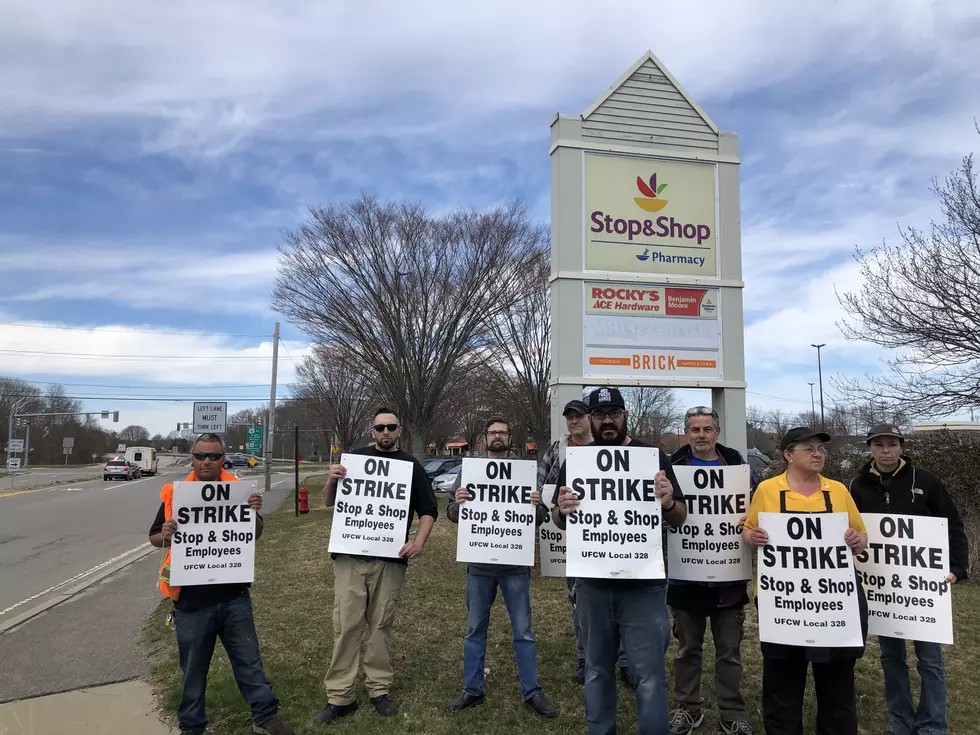 Stop & Shop Workers On Strike