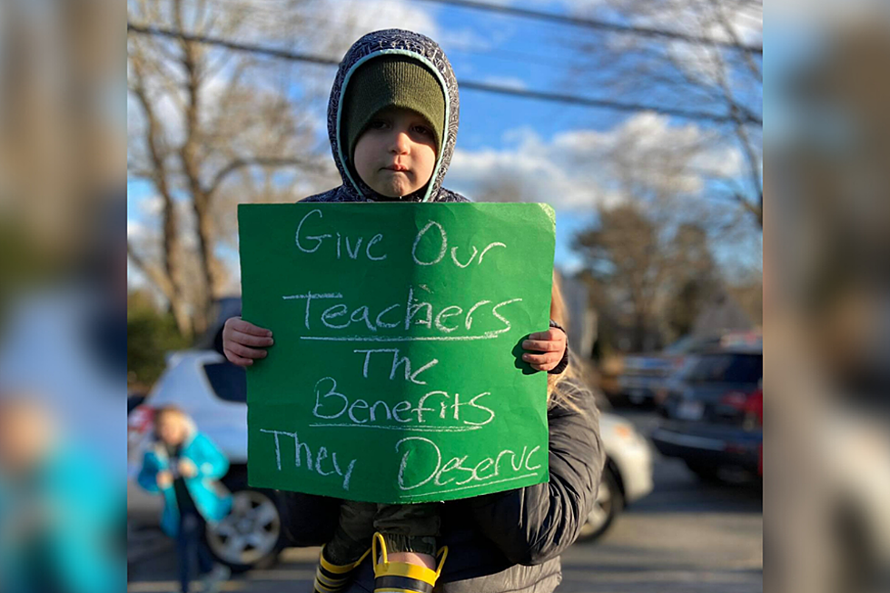Dartmouth Educators Demand Fair Wages and Healthcare