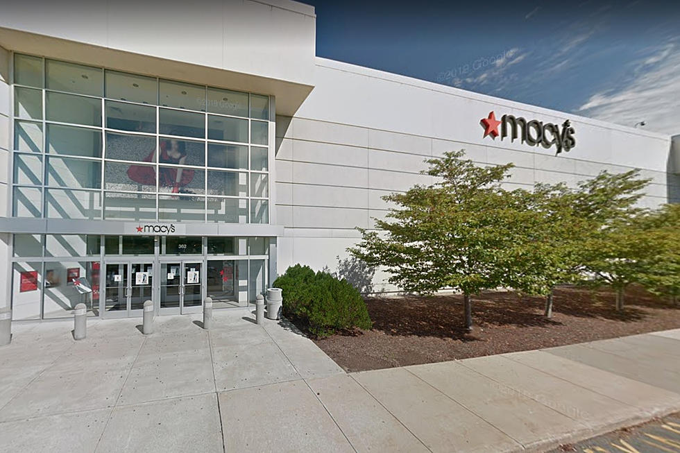 Dartmouth Macy's Hours Are Inconvenient [OPINION]