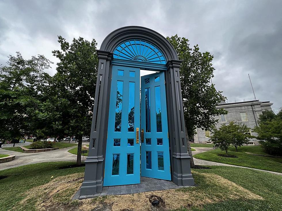 What's With the Big Door at New Bedford's Custom House Square?
