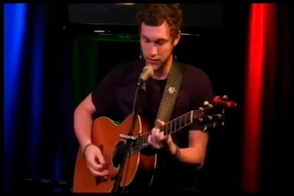 Phillip Phillips Performs New Song &#8216;Take Me Away&#8217;