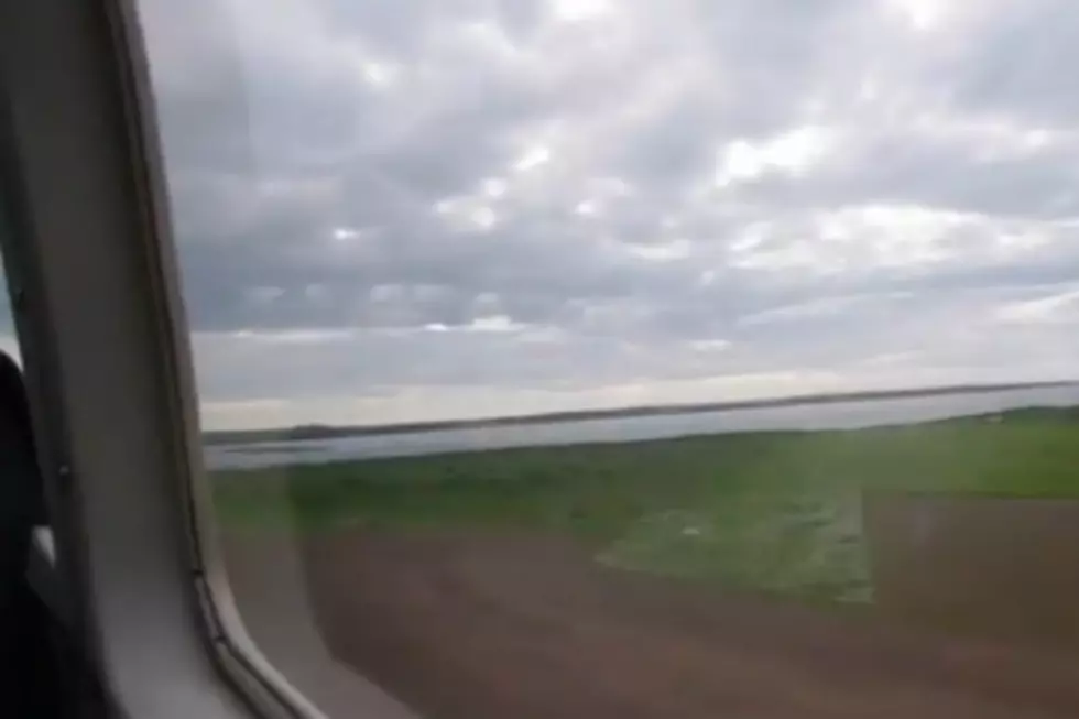 World’s Shortest Commercial Flight [VIDEO]