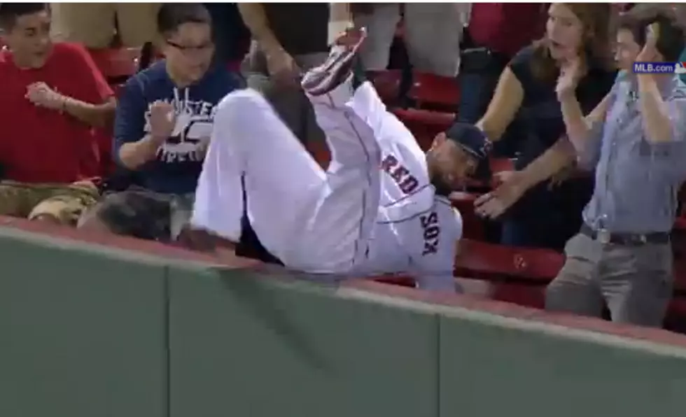 Red Sox Fan Causes Chaos After Great Shane Victorino Catch