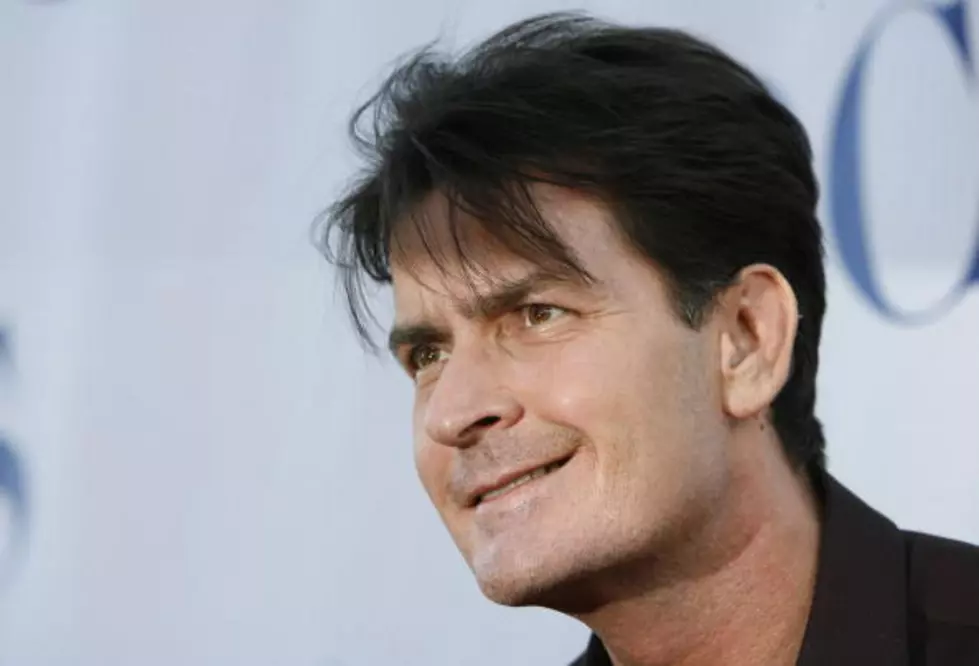 Charlie Sheen Accused Of Pulling Knife On Dentist