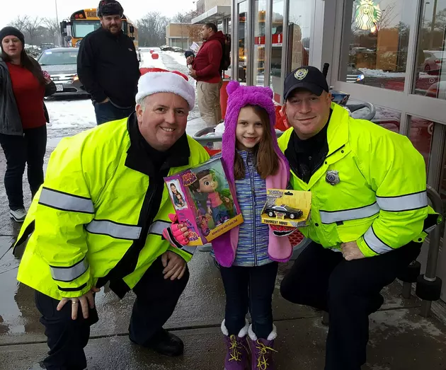 Dartmouth Police Department&#8217;s Annual &#8216;Fill the Bus&#8217; Toy Drive