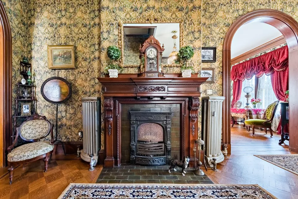 Take a Virtual Tour of Lizzie Borden’s Maplecroft Mansion