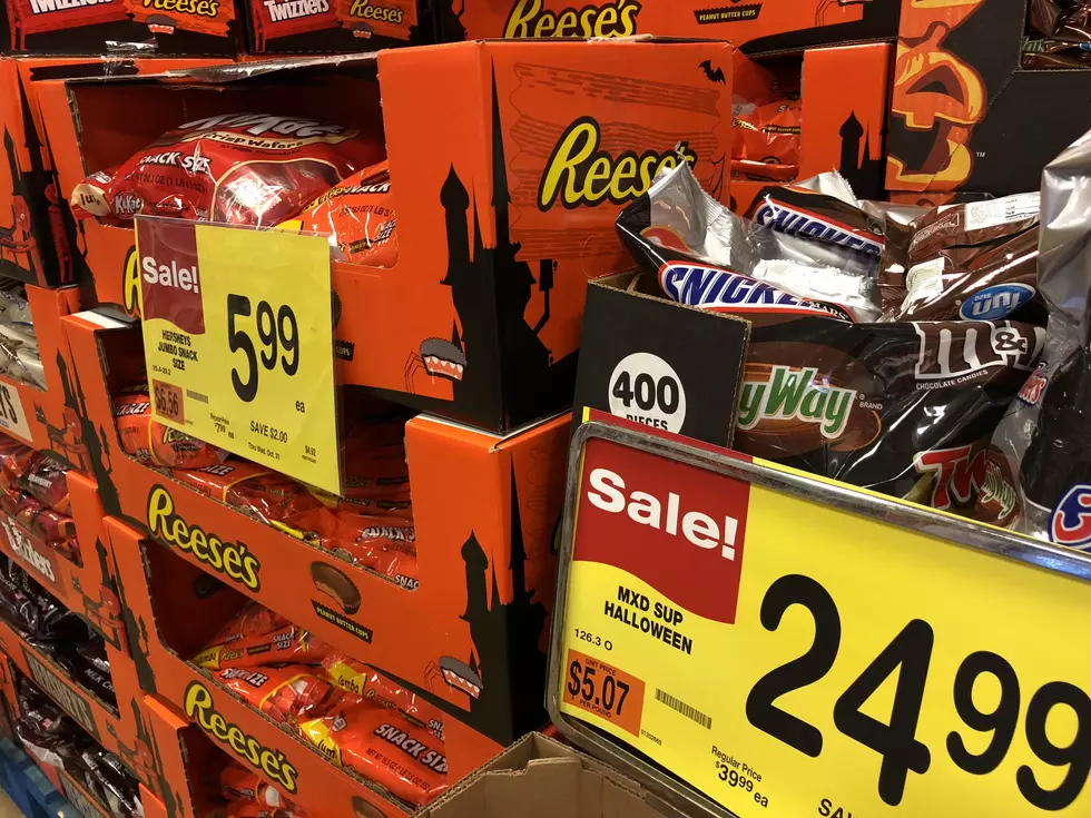 The Most Popular Halloween Candy in Massachusetts and the Country