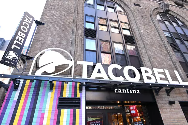 Want To Say &#8216;I Do&#8217; and Eat Tacos, Too? Taco Bell Will Marry You