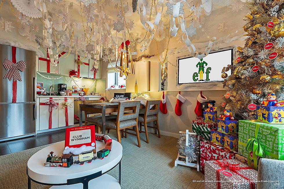 Stay in a Buddy the Elf-Themed Suite This Holiday