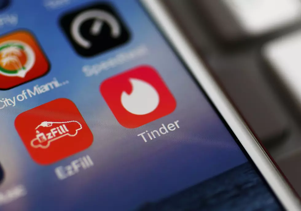 Surging Tinder Tells Users to Not Meet in Person