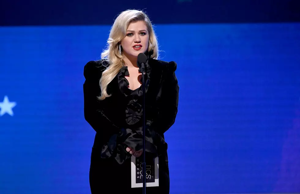 Kelly Clarkson Is Daring You to Love [WICKED OR WHACK?]