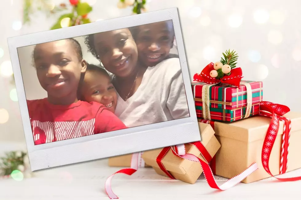 Community Pulls Through for New Bedford Single Mom [HOLIDAY WISH]