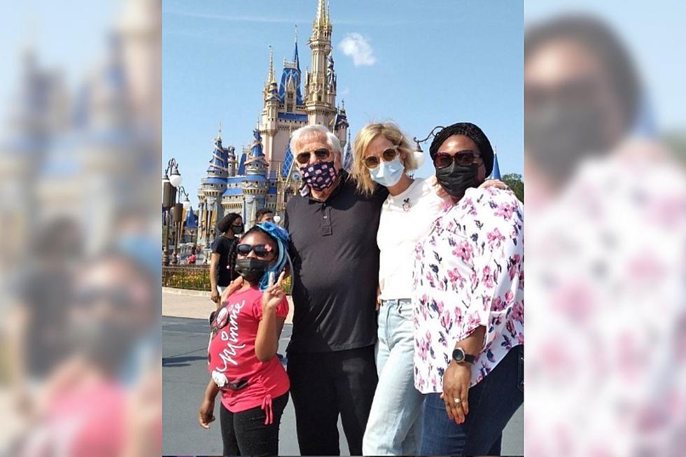 Patriots Owner Gives Grieving Frontline Worker a Magical Trip to Disney World