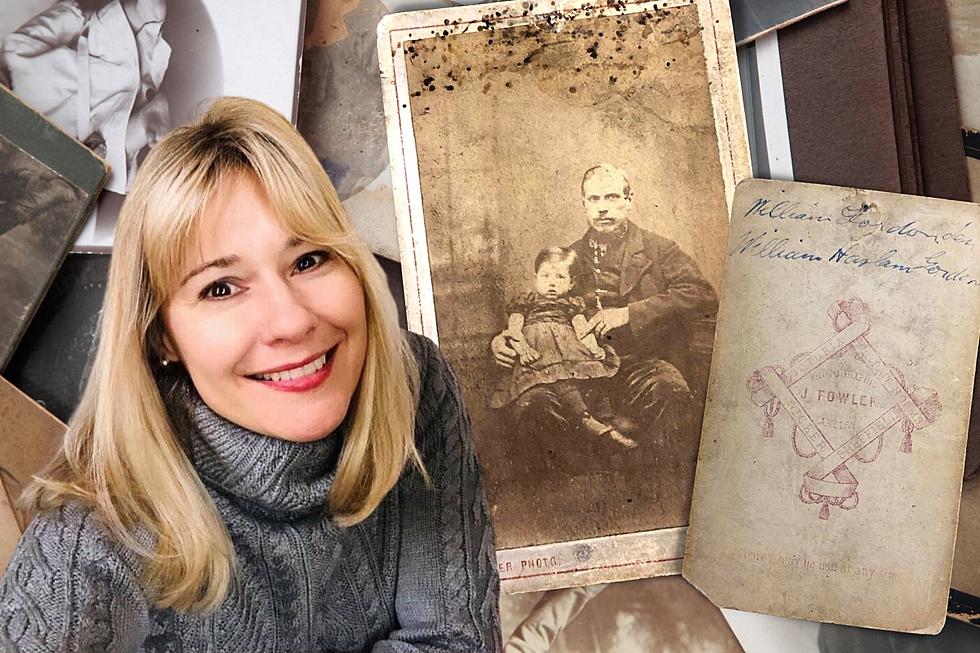 This "Photo Angel" Is Reuniting Old Photos With Relatives