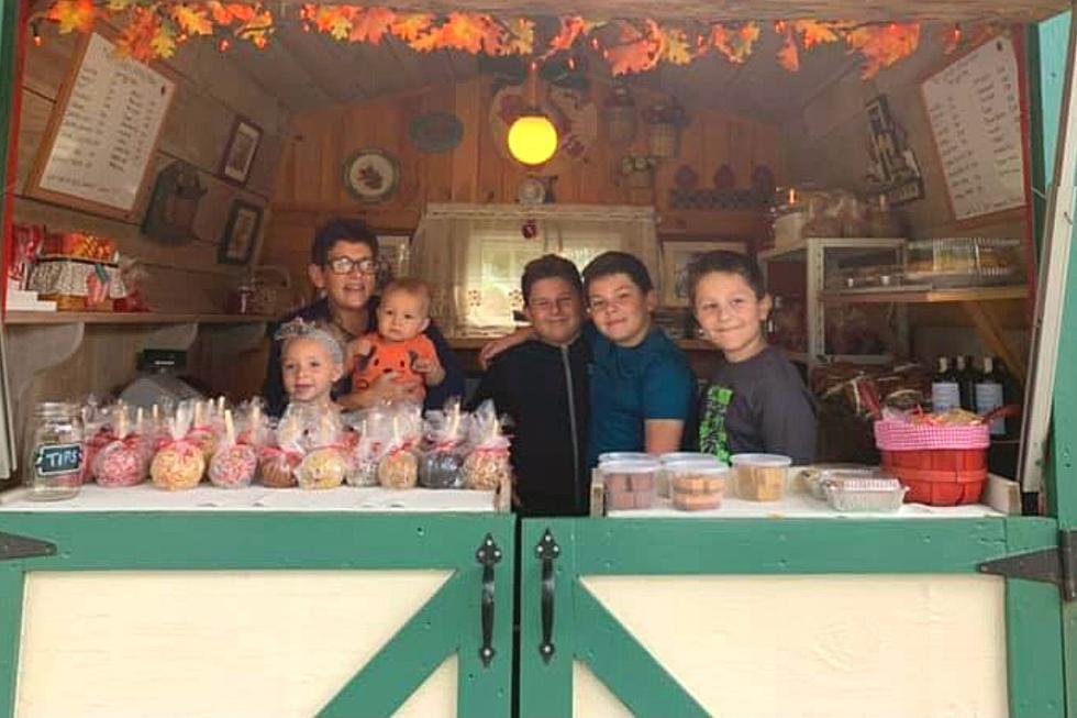 Acushnet’s Popular Candy Apple Farm Returns for 48th Season