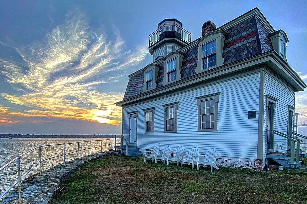 Haunted Newport Lighthouse Offers Overnight Stay