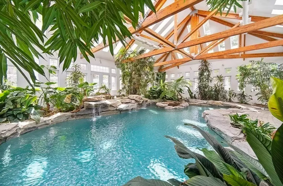 Jaw-Dropping Clinton Home is Back on the Market and We Can’t Believe It Hasn’t Sold