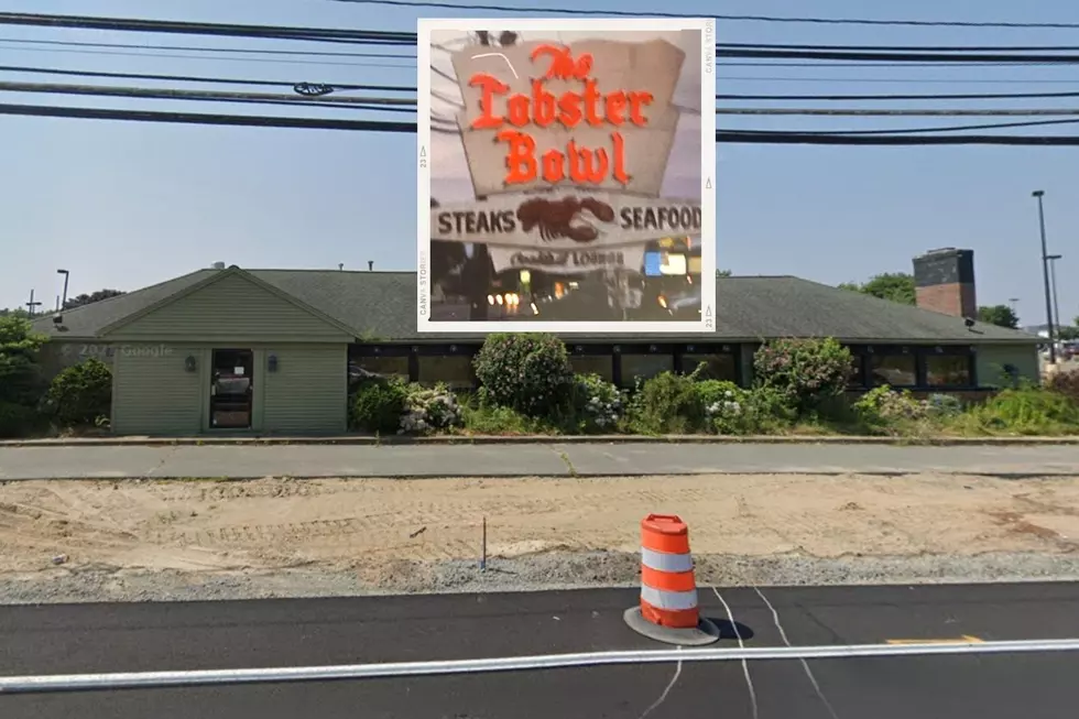 Wareham's Iconic Lobster Bowl Building to Be Demolished