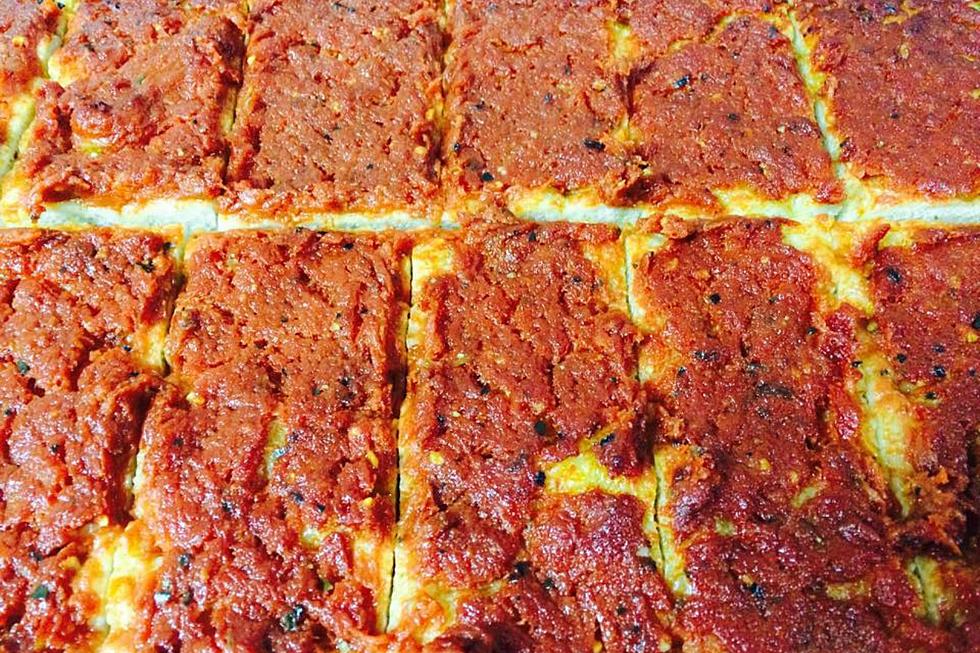 Rhode Island Party Pizza, What Is It & Why Is It So Good?