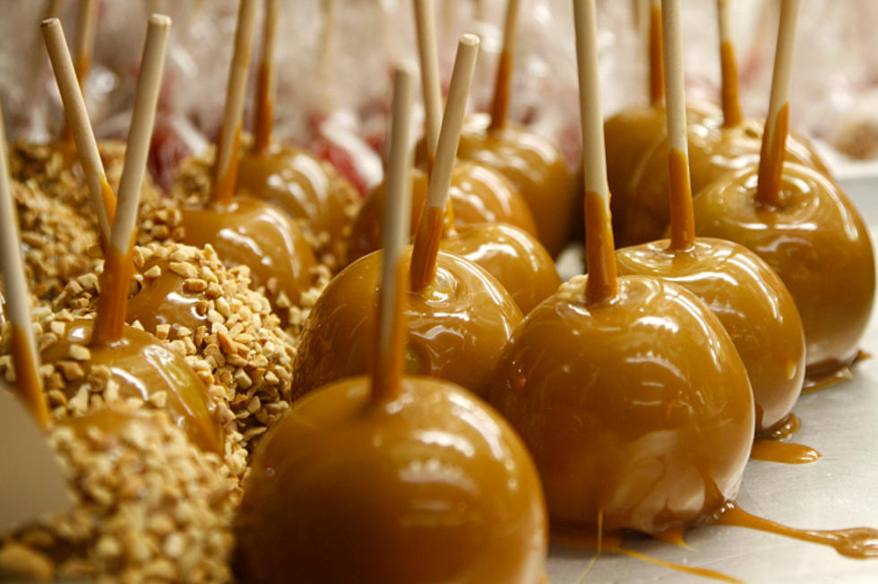 Caramel Apples Could Kill You if Not Eaten Soon After They Are Made