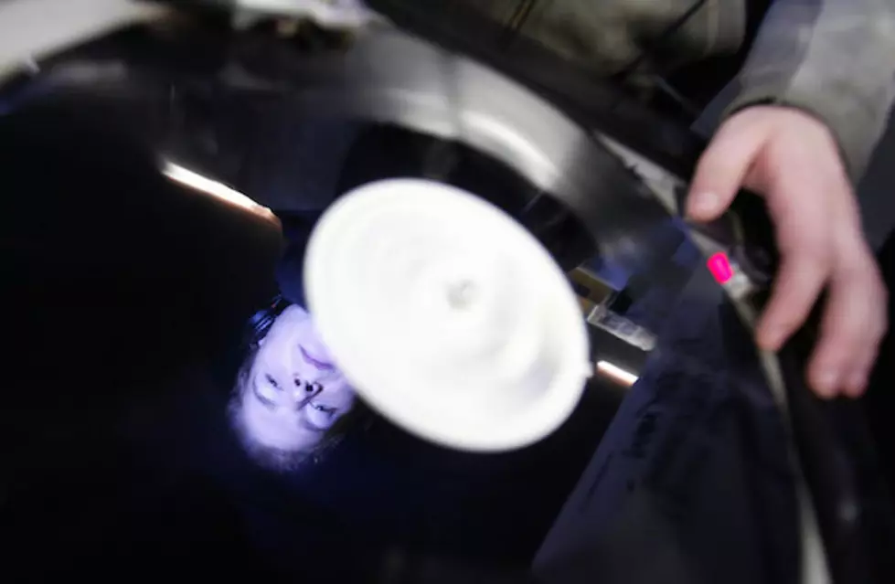 Ever Wonder How Vinyl Records Are Made? – [VIDEO]