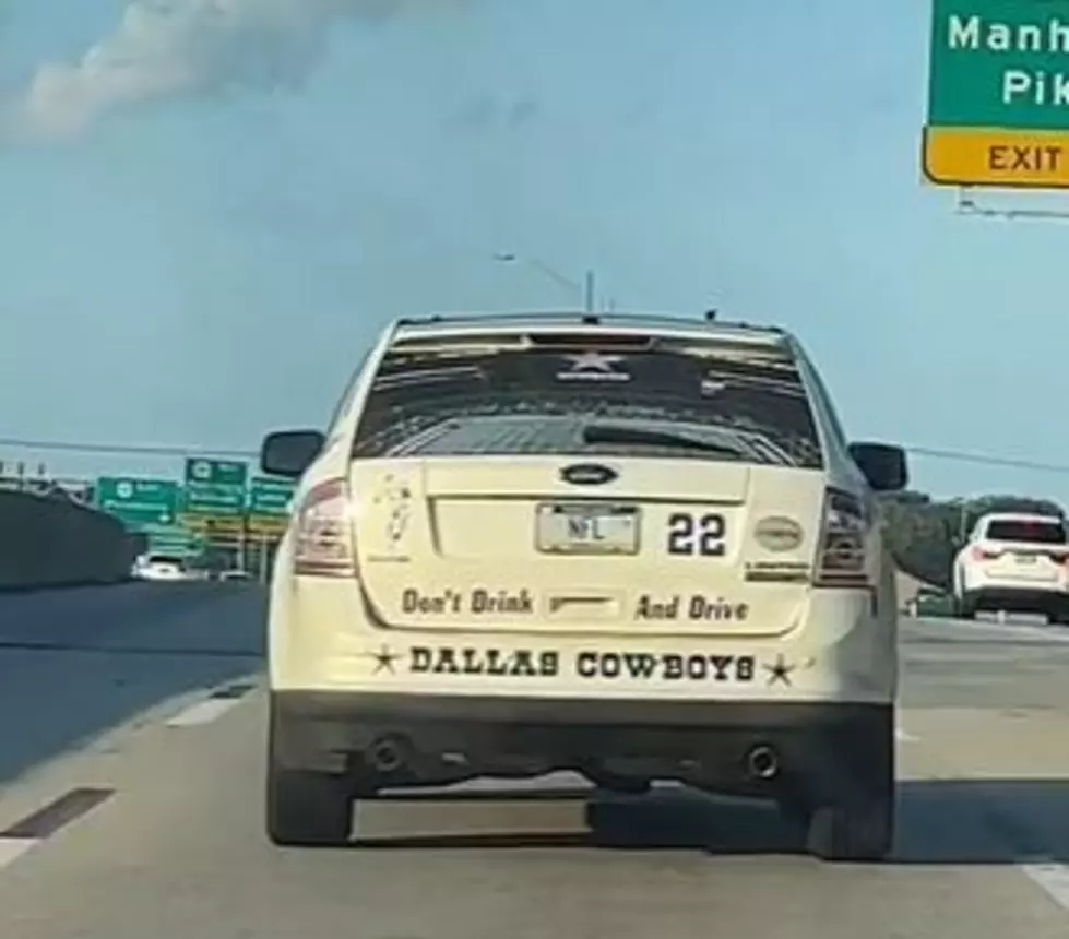 A FAN or Emmitt Smith? Car On Texas Highway Has Some ASKING?