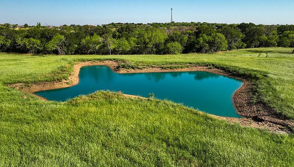 Have You Seen The Awesome TEXAS SHAPED Ponds in Texas? Check Out These 7!
